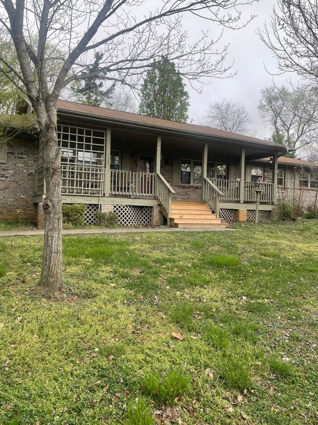 3801 Seeber Dr in Knoxville, TN - Building Photo - Building Photo