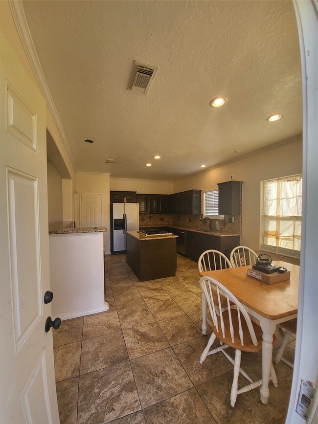 property at 1904 Kansas St