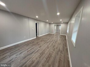 6 Rockland Ave in Pemberton Township, NJ - Building Photo - Building Photo