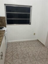 1880 SW 9th St-Unit -1 in Miami, FL - Building Photo - Building Photo