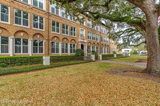 2525 College St in Jacksonville, FL - Building Photo - Building Photo
