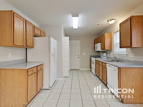 4805 Canipe Dr in Charlotte, NC - Building Photo - Building Photo