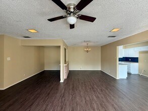 8302 Garrett Dr-Unit -8304 Garrett in Tyler, TX - Building Photo - Building Photo