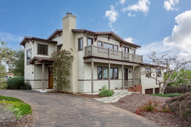 3749 Elliott St in San Diego, CA - Building Photo - Building Photo