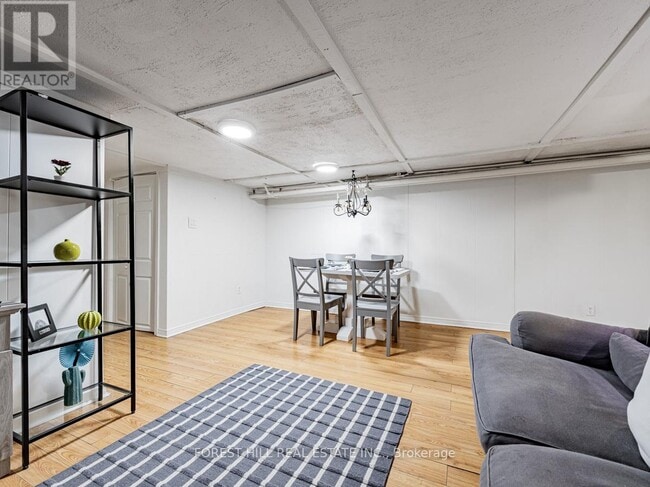 29 Scarboro Beach Blvd in Toronto, ON - Building Photo - Building Photo