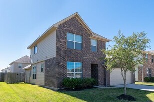 2535 Verano Dr in Richmond, TX - Building Photo