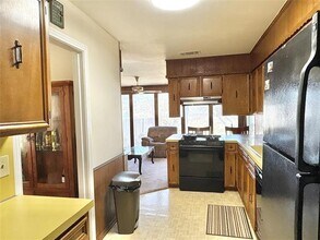 3619 Falls Dr in Dallas, TX - Building Photo - Building Photo