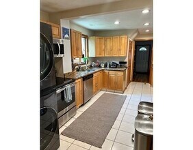 46 Blossom St-Unit -1 in Dedham, MA - Building Photo - Building Photo