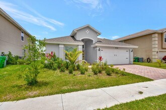 9709 Starboard Dr in Fort Pierce, FL - Building Photo - Building Photo