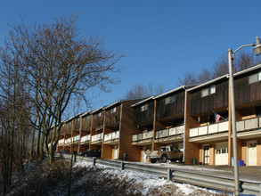 602-650 Seavey Rd in Pittsburgh, PA - Building Photo - Building Photo