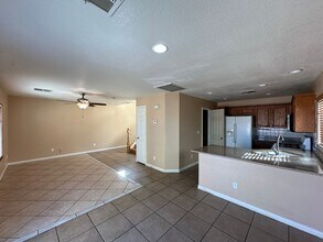 9510 Diamond Bridge Ave in Las Vegas, NV - Building Photo - Building Photo