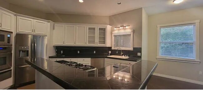 877 Hazeltine Ave SE in Salem, OR - Building Photo - Building Photo