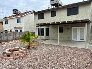 1316 Wheatland Way in Las Vegas, NV - Foto de edificio - Building Photo