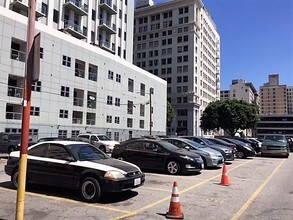 SB Omega in Los Angeles, CA - Foto de edificio - Building Photo