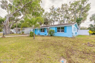 5028 Palmetto St in Port Orange, FL - Foto de edificio - Building Photo