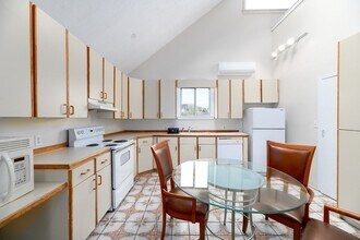 25 Acton St-Unit -2 in Watertown, MA - Building Photo - Building Photo