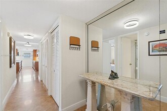 1160 Hillsboro Mile, Unit 901 in Hillsboro Beach, FL - Building Photo - Building Photo