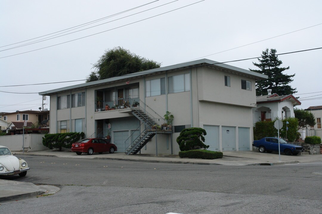 400 San Anselmo Ave in San Bruno, CA - Building Photo