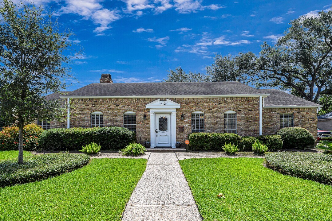 614 Val Lena Dr in Houston, TX - Building Photo