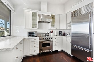 6787 Las Olas Way in Malibu, CA - Building Photo - Building Photo