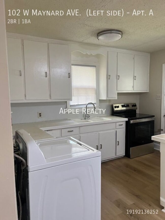 102 W Maynard Ave in Durham, NC - Building Photo - Building Photo