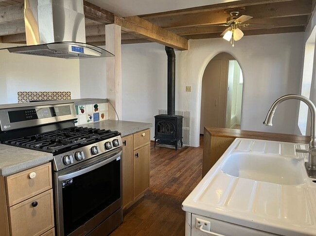 410 Liebert St in Taos, NM - Building Photo - Building Photo