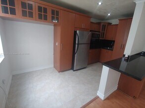 7928 Harding Ave in Miami Beach, FL - Building Photo - Building Photo