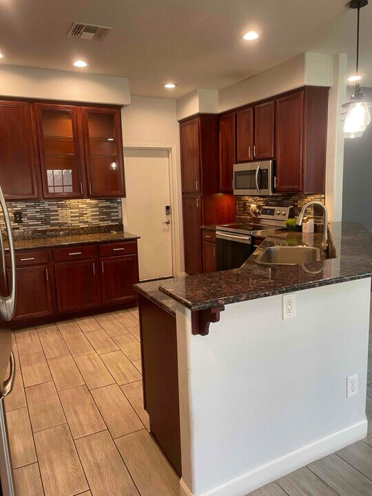 1812 West Vermont Ave in Phoenix, AZ - Building Photo