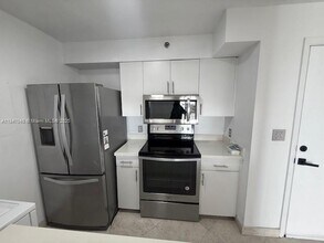 80 S Shore Dr in Miami Beach, FL - Building Photo - Building Photo