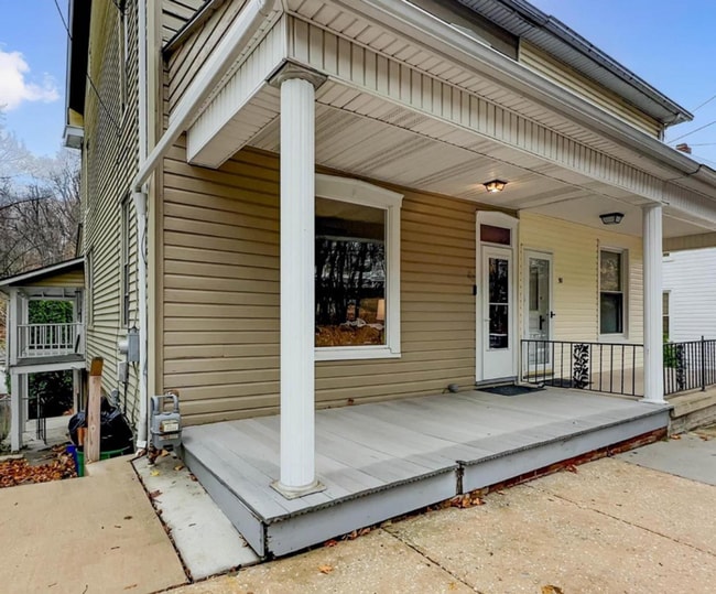 88 E Main St in Windsor, PA - Building Photo - Building Photo