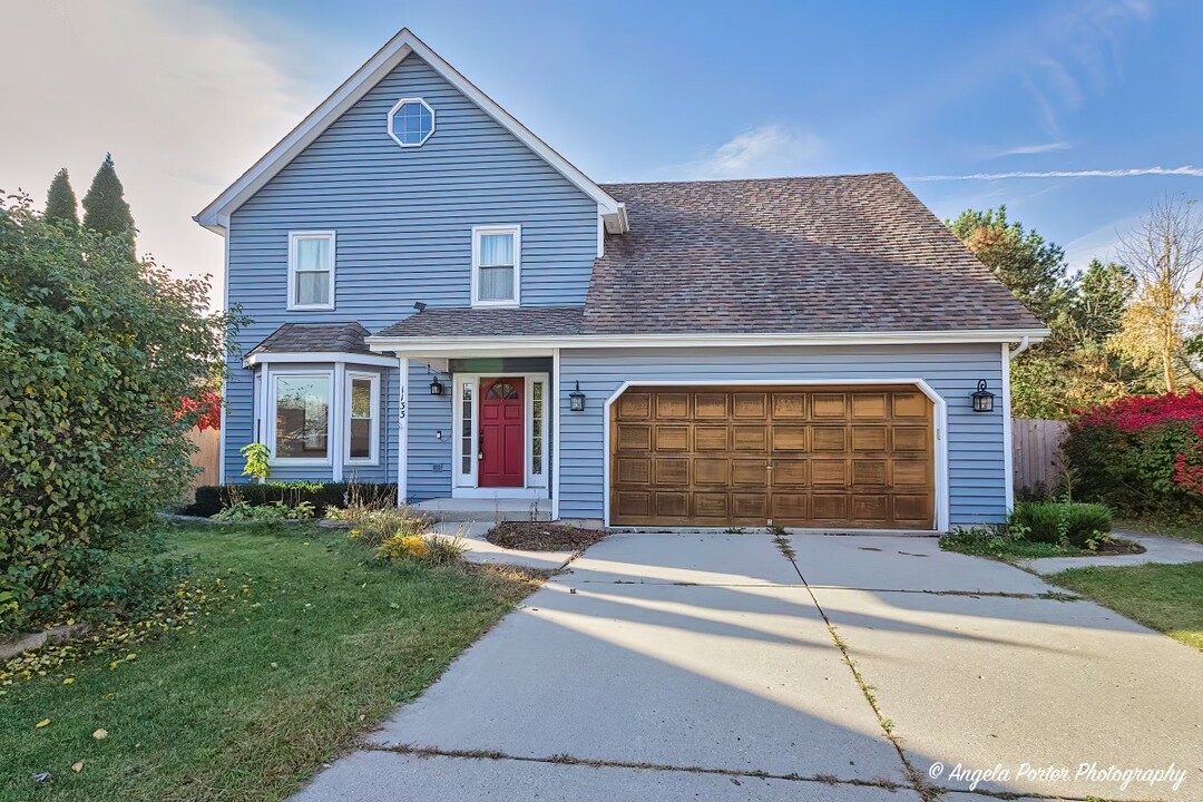 1133 Tewes Ln in Zion, IL - Foto de edificio