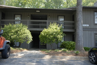 Chimney Trace in Marietta, GA - Foto de edificio - Building Photo