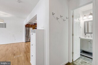2990 Borge St in Oakton, VA - Building Photo - Building Photo
