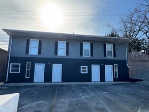 677 S Jefferson Ave, Unit A1-A3 in Cookeville, TN - Building Photo - Building Photo