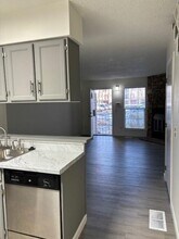 1811 S Quebec Way in Denver, CO - Building Photo - Building Photo