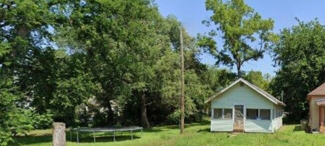 property at 208 Osborne St