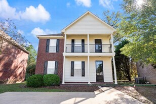 728 Southpointe Commons Loop in Oxford, MS - Building Photo