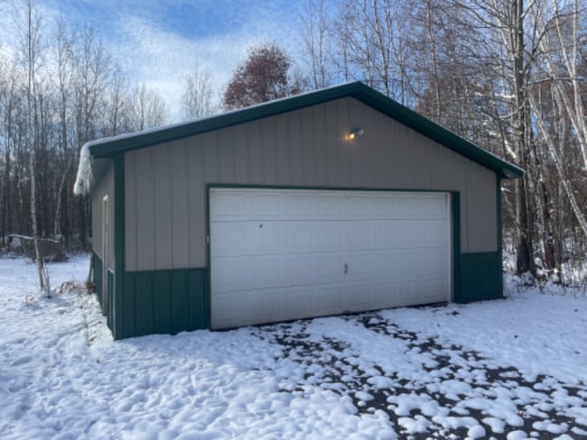 9783 Tranus Lake Rd in Springbrook, WI - Foto de edificio - Building Photo