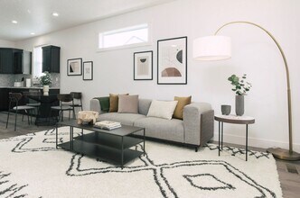 1428 S Colorado Ave in Boise, ID - Building Photo - Building Photo