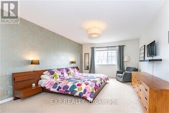 438 Ashbourne Crescent in Ottawa, ON - Building Photo - Building Photo