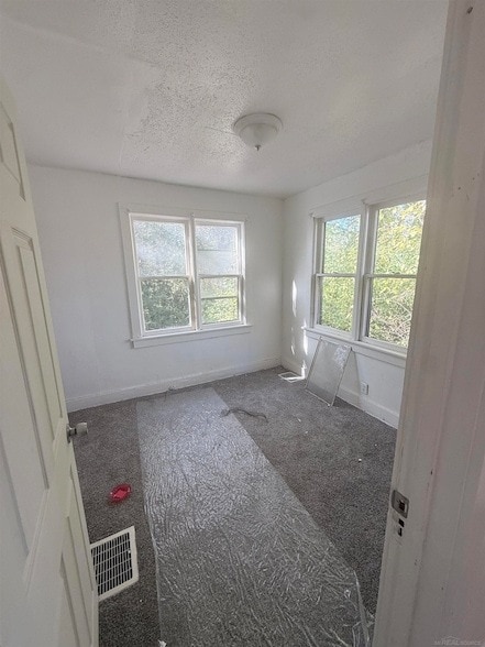 5011 Baldwin Blvd in Flint, MI - Building Photo - Building Photo