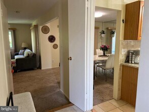 9547 Fern Hollow Way in Gaithersburg, MD - Building Photo - Building Photo