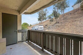 830 W Lincoln Ave in Escondido, CA - Building Photo - Building Photo