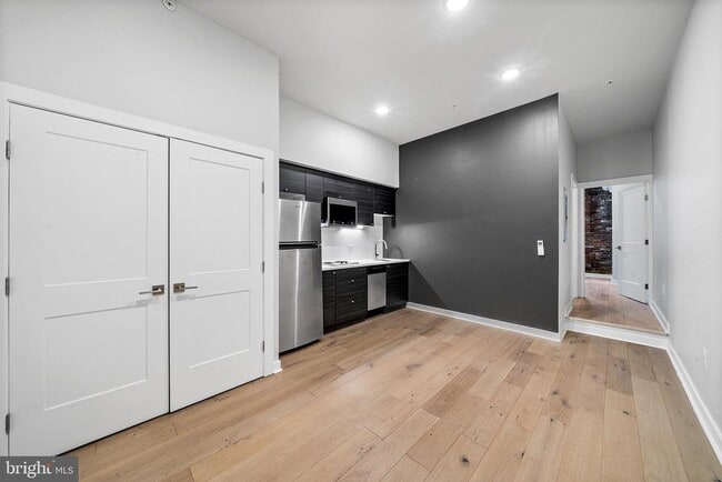 property at 257 N 3rd St