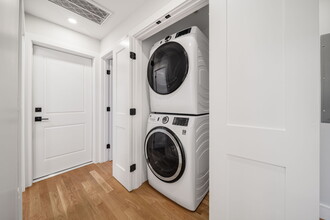 7 Wenham St, Unit #1 in Boston, MA - Building Photo - Building Photo