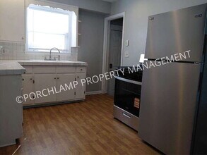 1524 Edward Ave SE in Grand Rapids, MI - Building Photo - Building Photo