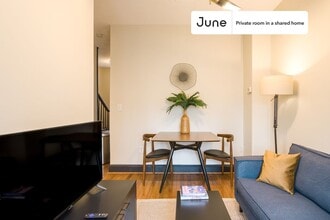 Private bedroom in 5 bed/2 bath Home in Washington, DC - Building Photo - Building Photo