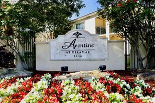 2548 Centergate Dr, Unit 107 in Miramar, FL - Building Photo