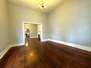 5013 Laurel St-Unit -5013 in New Orleans, LA - Building Photo - Building Photo