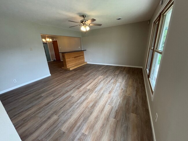 1405 Cedar St in Point Pleasant, WV - Building Photo - Building Photo